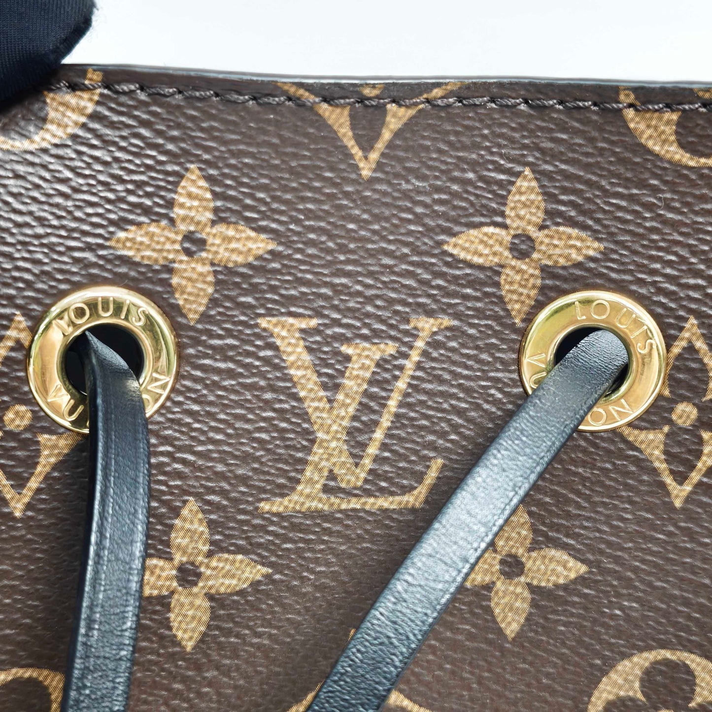 Louis Vuitton - NeoNoe - Leather - Brown - (medium)