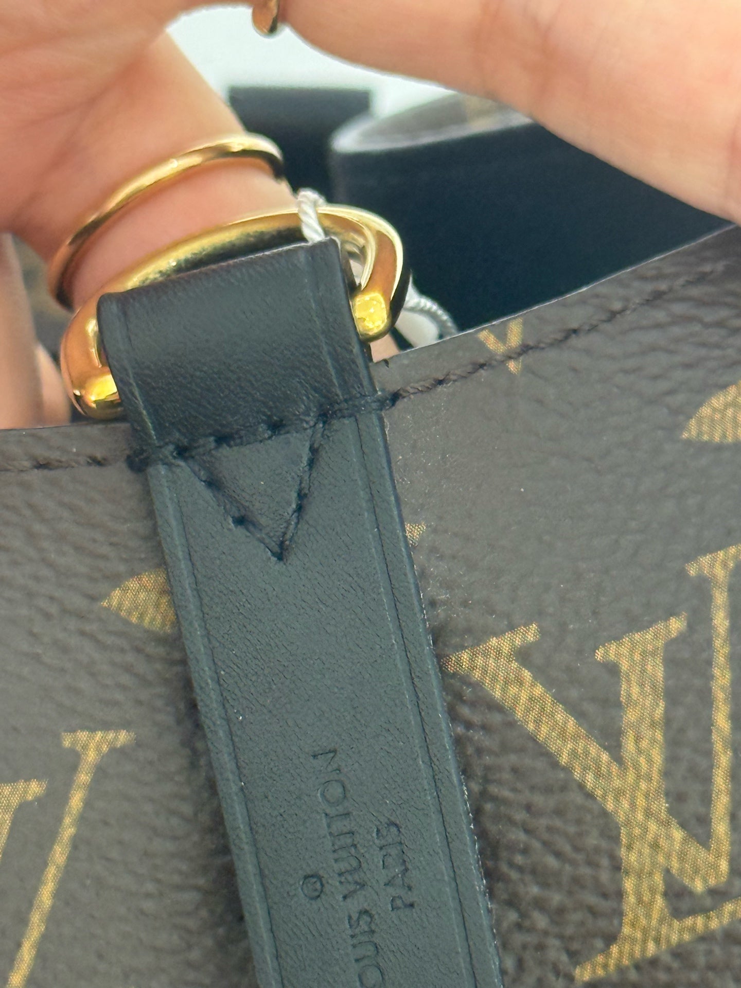 Louis Vuitton - NéoNoé - Leather - Brown - (medium)