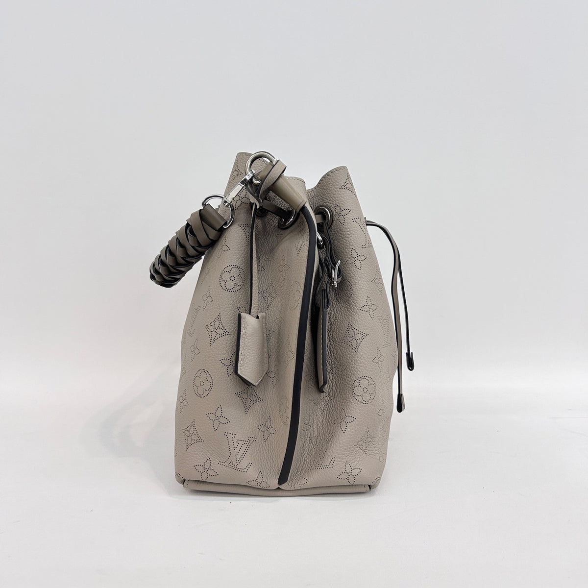 Louis Vuitton - NeoNoe - Leather - Grey