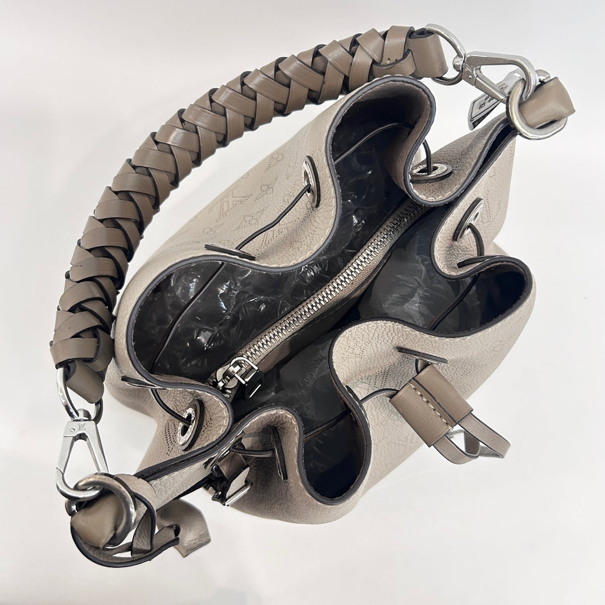Louis Vuitton - NeoNoe - Leather - Grey