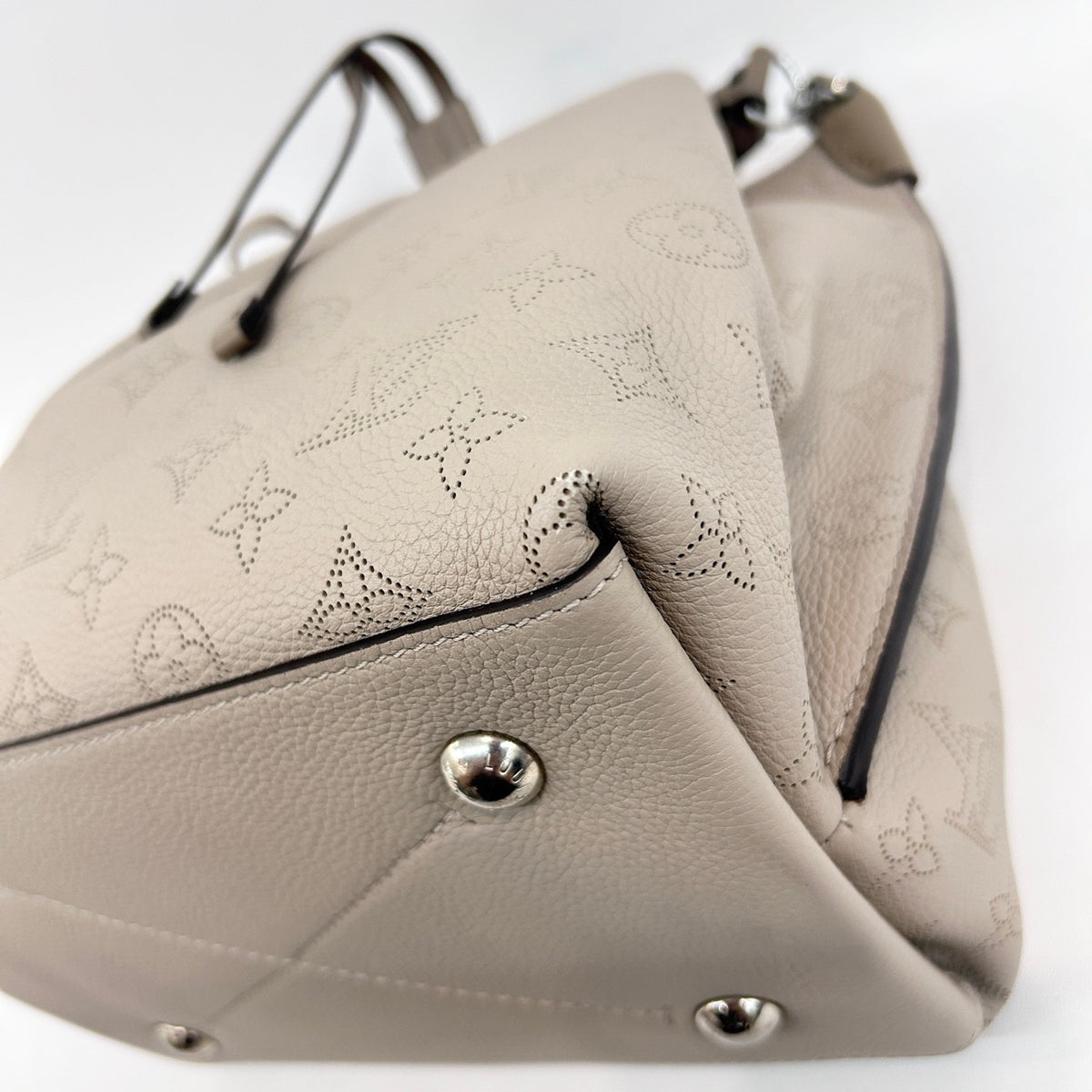 Louis Vuitton - NeoNoe - Leather - Grey