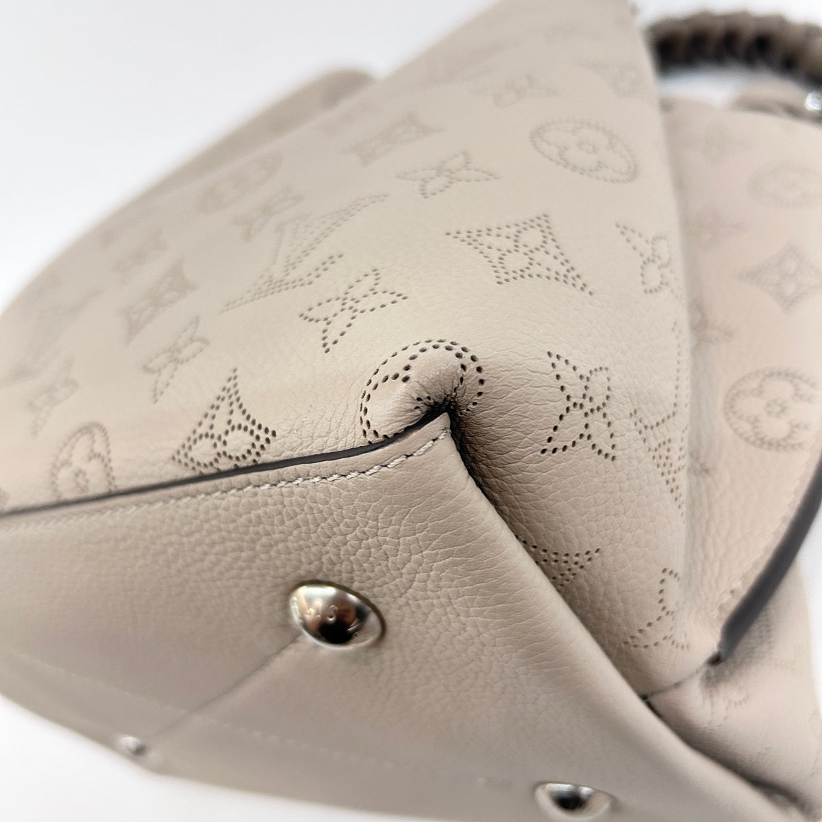 Louis Vuitton - NeoNoe - Leather - Grey