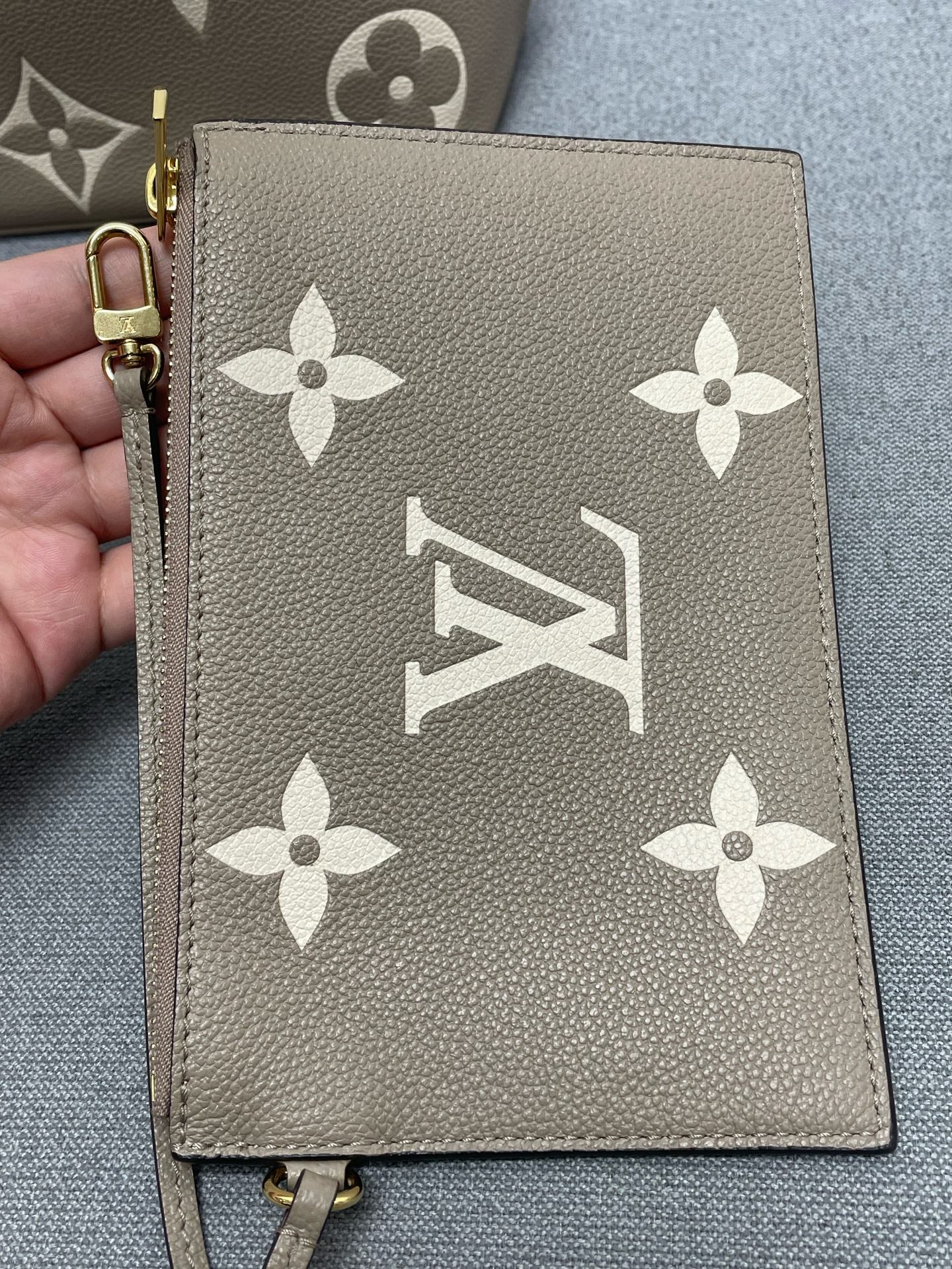 Louis Vuitton - NéoNoé - Leather - Grey - (medium)