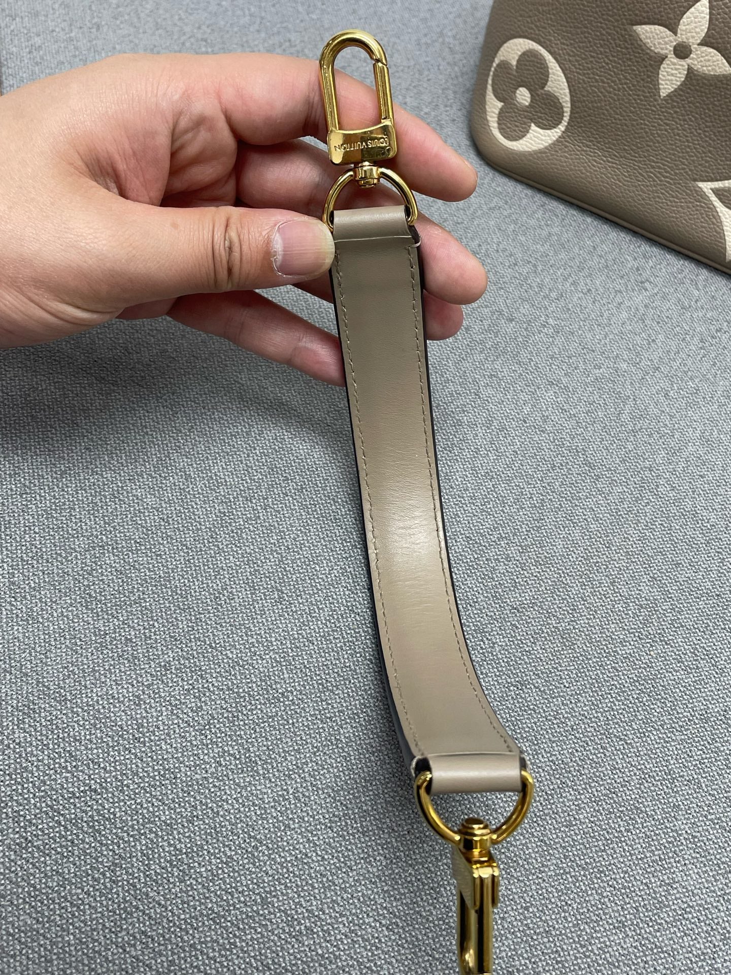 Louis Vuitton - NéoNoé - Leather - Grey - (medium)