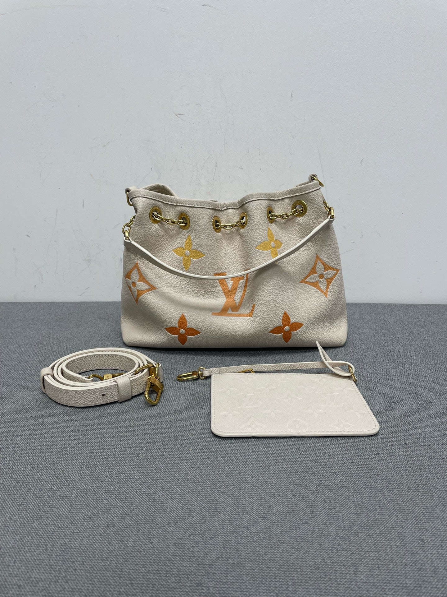 Louis Vuitton - NeoNoe - Leather - Multicolour - (Medium)