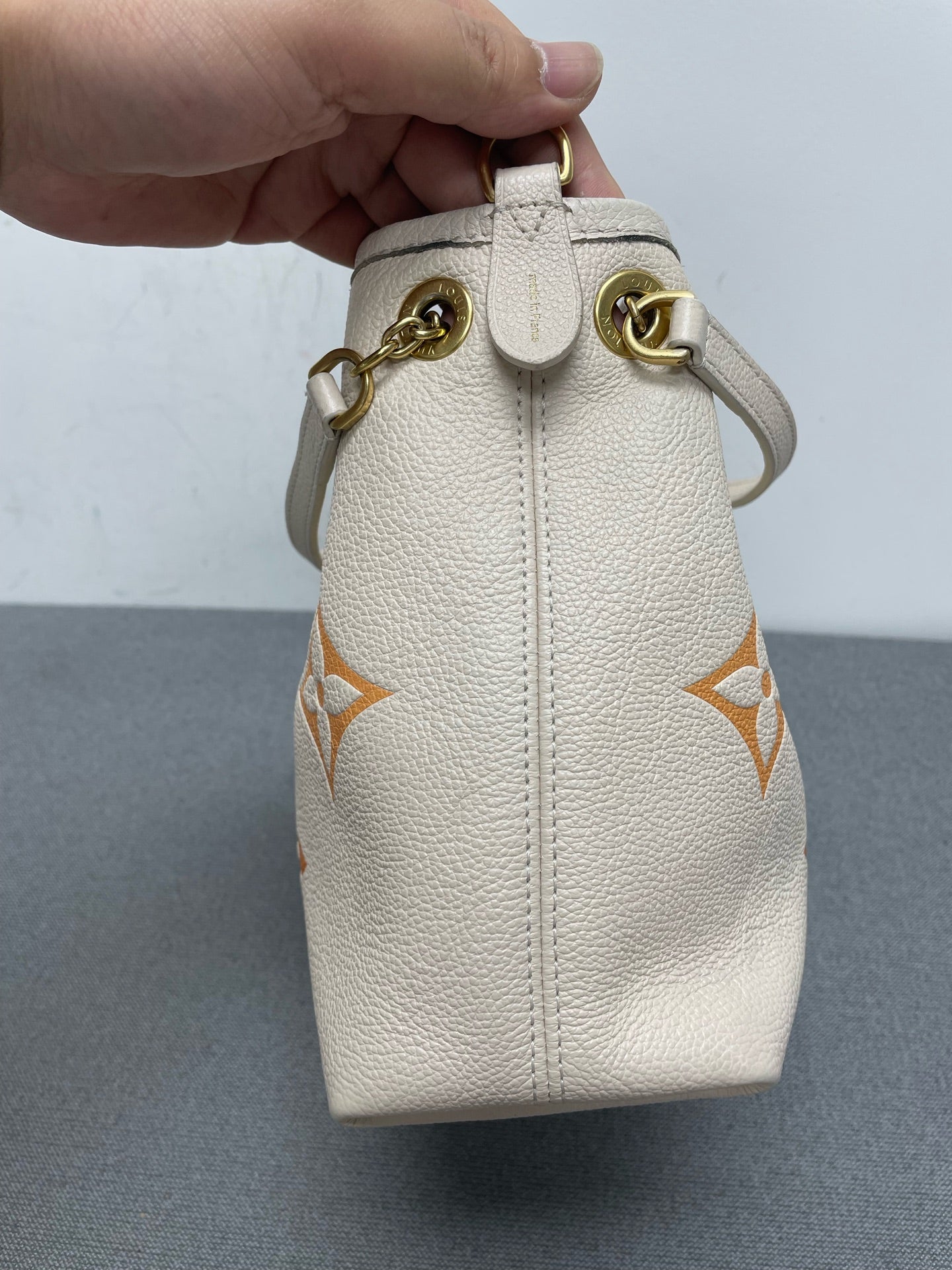 Louis Vuitton - NeoNoe - Leather - Multicolour - (Medium)
