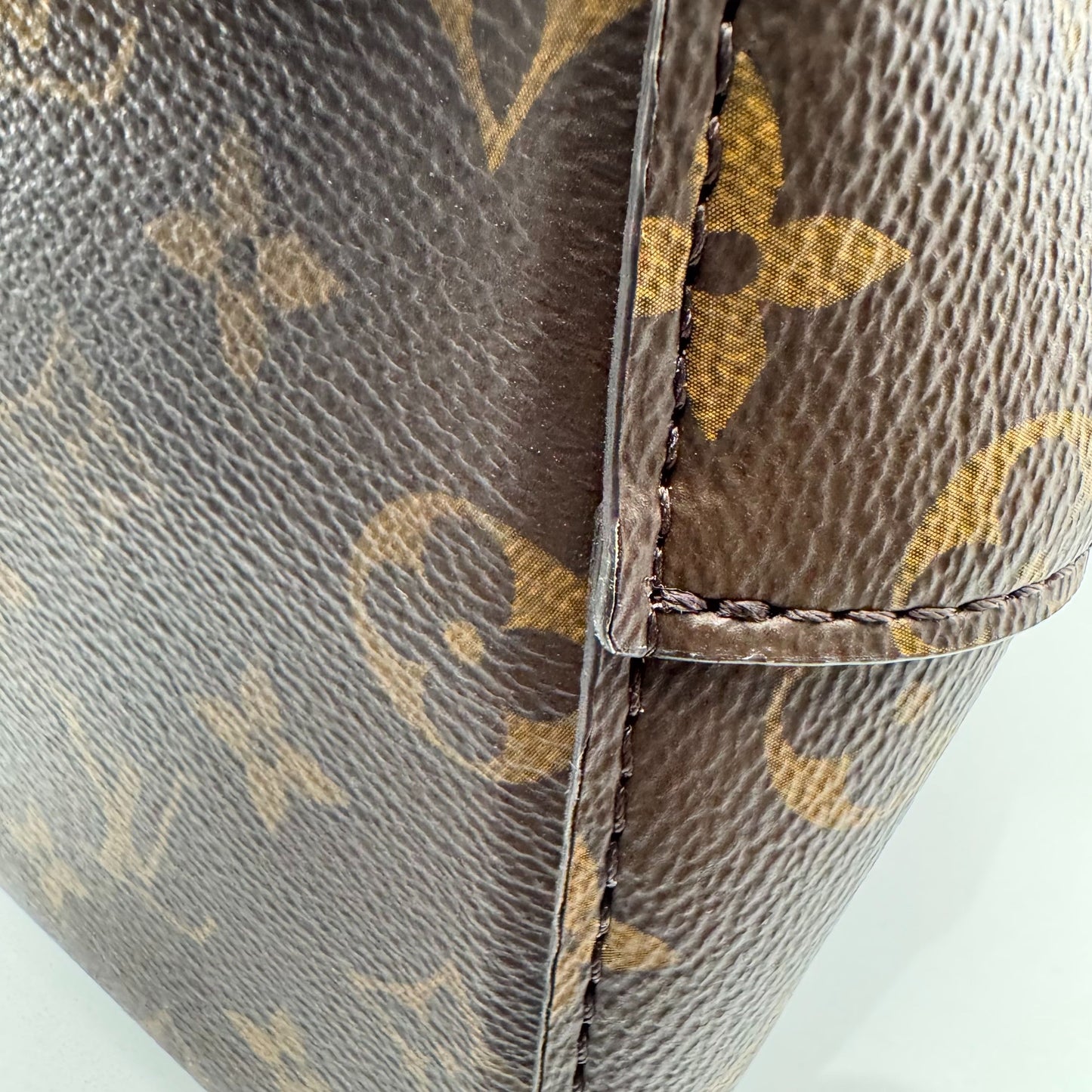 Louis Vuitton - NéoNoé - Leather - Multicolour - (Medium)