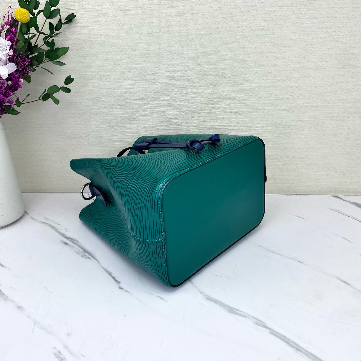 Louis Vuitton - NeoNoe - Leather - Multicolour - (mini)
