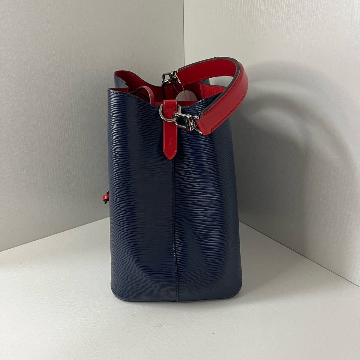 Louis Vuitton - NeoNoe - Leather - Navy - (medium)