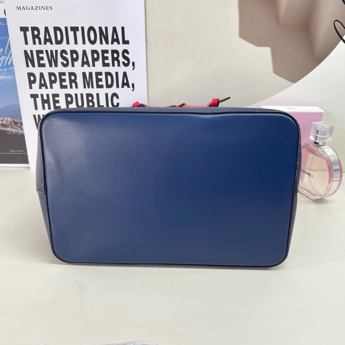Louis Vuitton - NeoNoe - Leather - Navy - (medium)