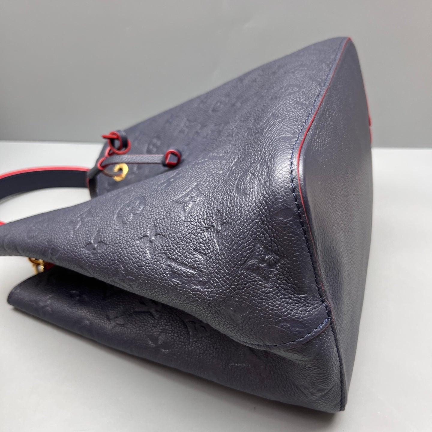 Louis Vuitton - NeoNoe - Leather - Navy - (medium)