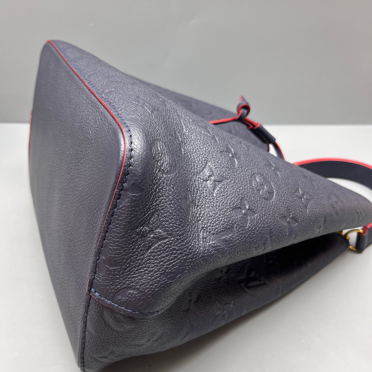 Louis Vuitton - NeoNoe - Leather - Navy - (medium)