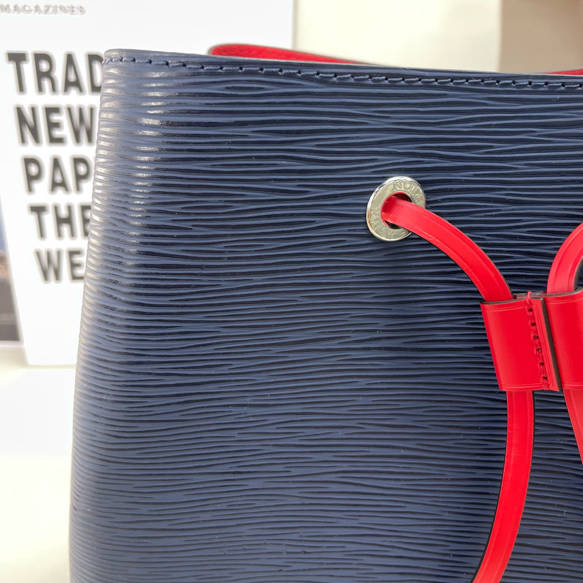 Louis Vuitton - NeoNoe - Leather - Navy - (medium)