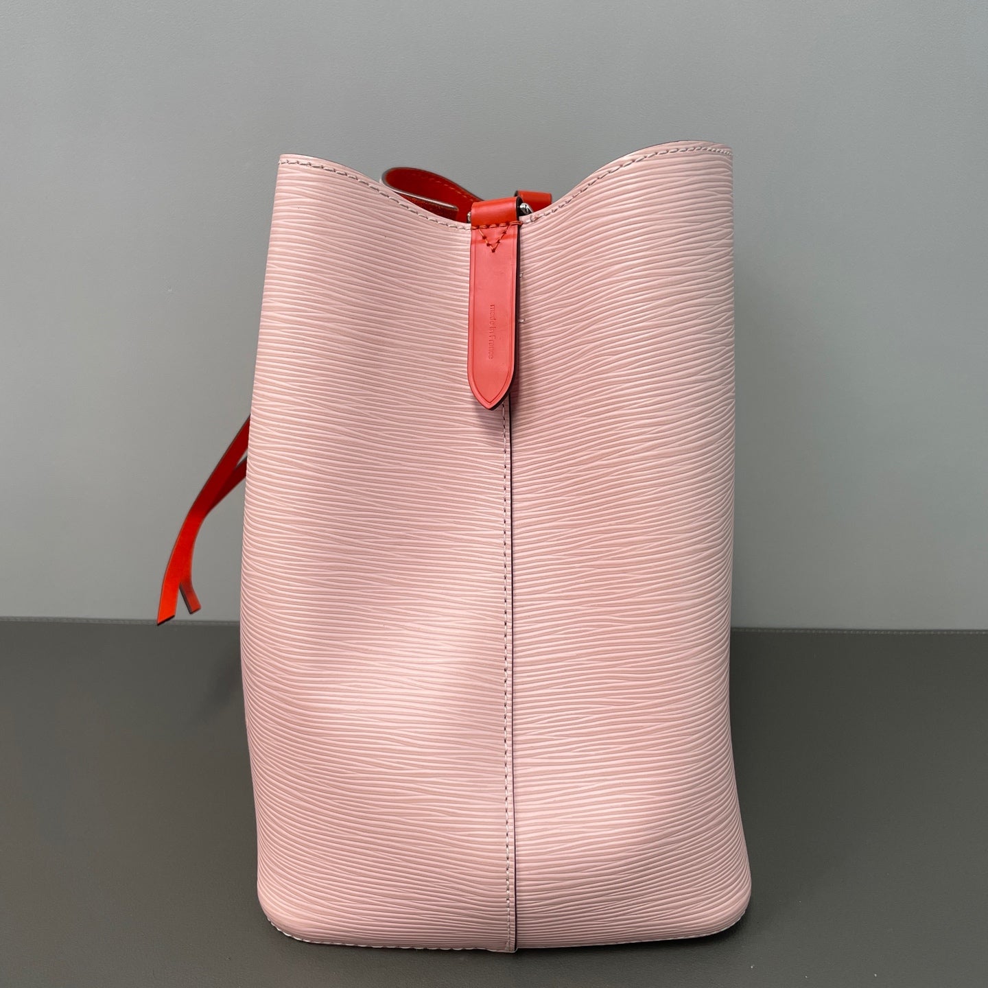 Louis Vuitton - NéoNoé - Leather - Pink - (medium)