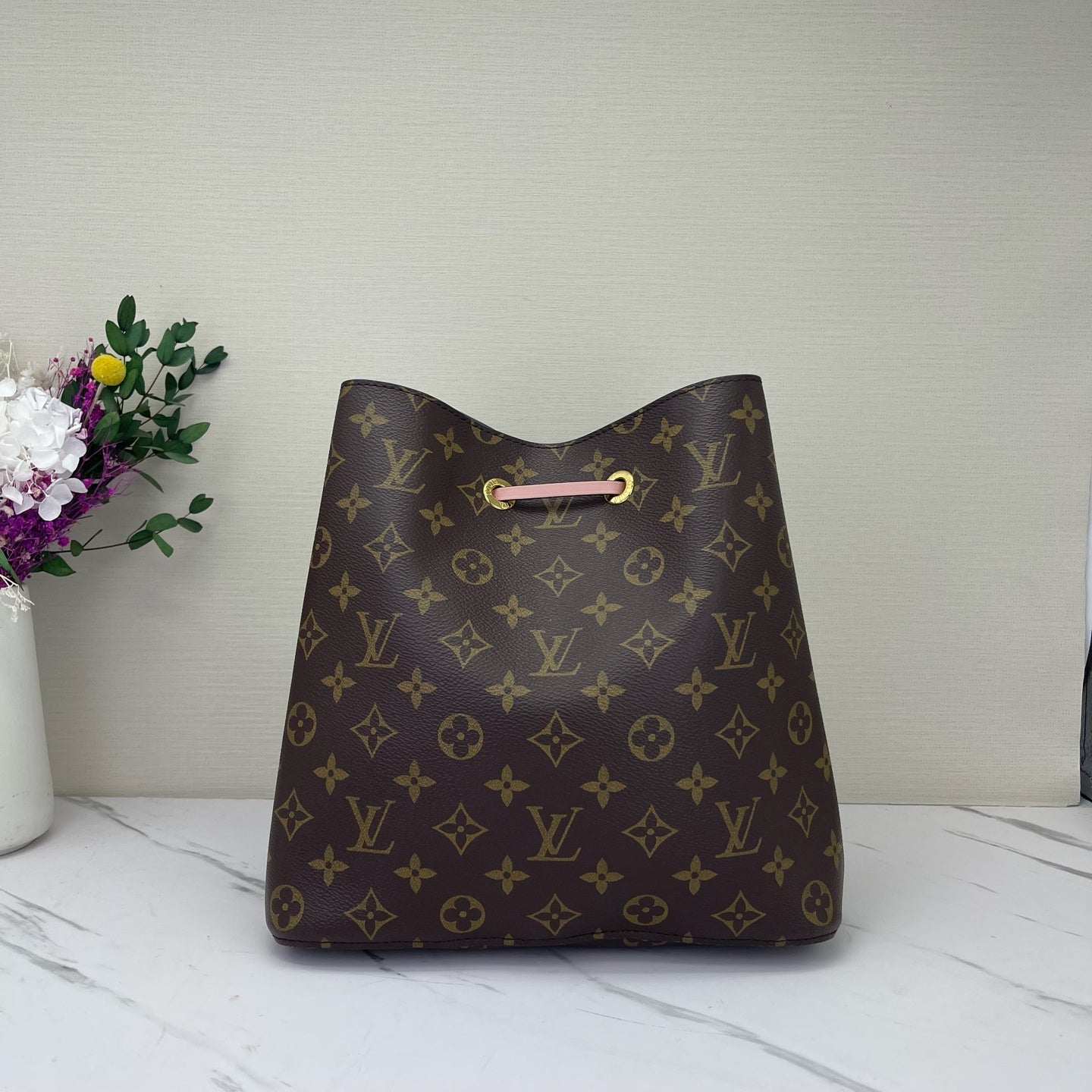 Louis Vuitton - NeoNoe - Leather - Pink - (medium)