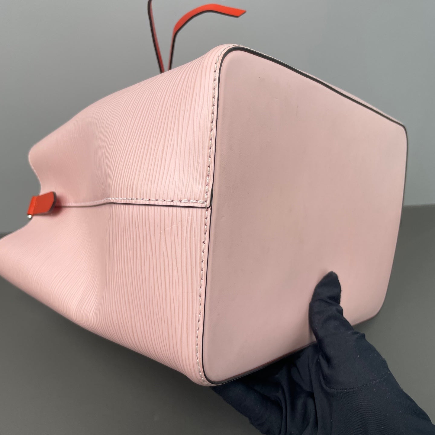 Louis Vuitton - NéoNoé - Leather - Pink - (medium)