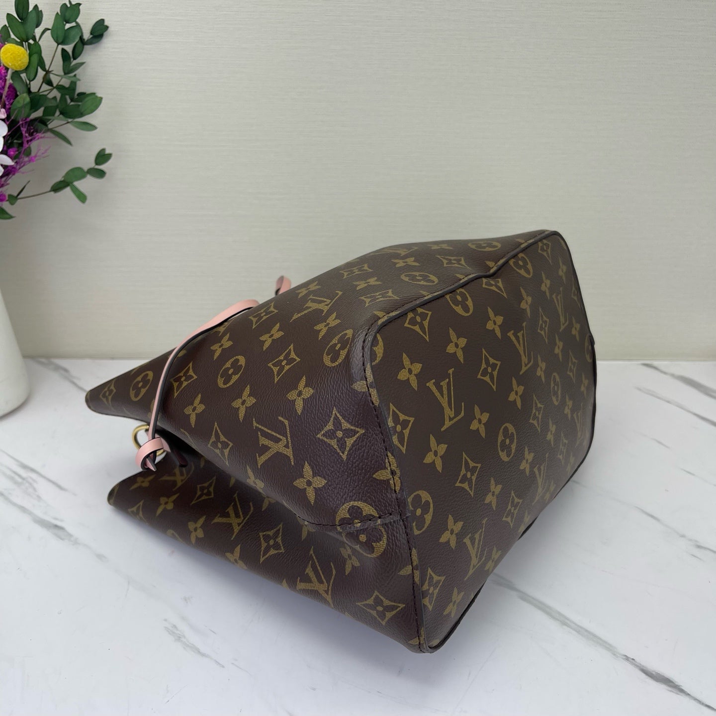 Louis Vuitton - NeoNoe - Leather - Pink - (medium)