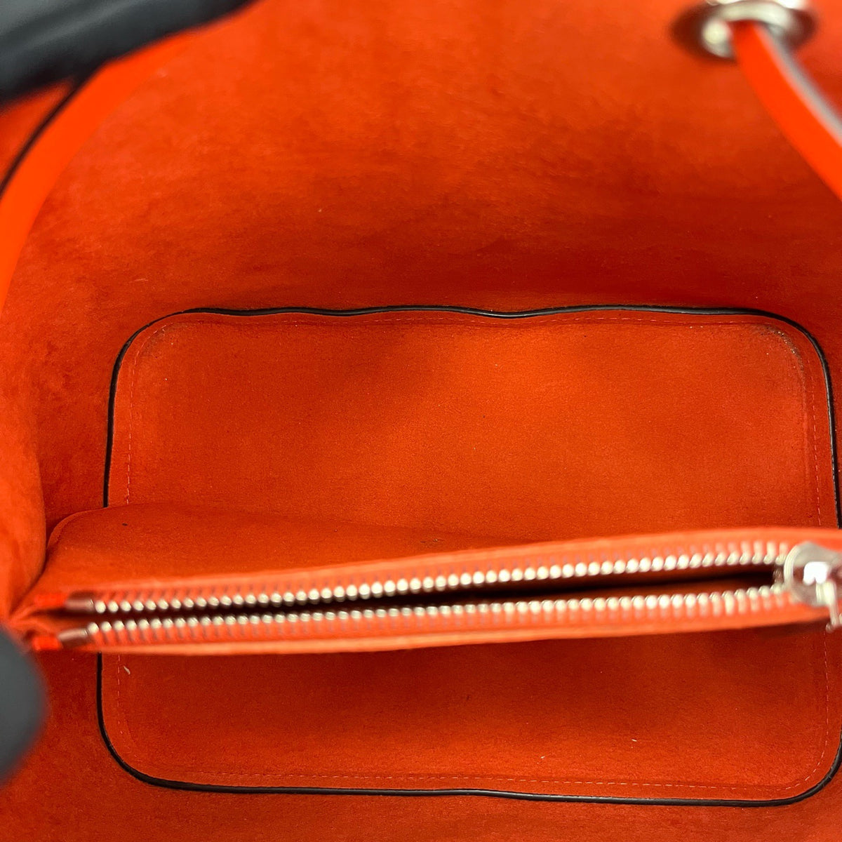 Louis Vuitton - NeoNoe - Leather - Pink - (medium)
