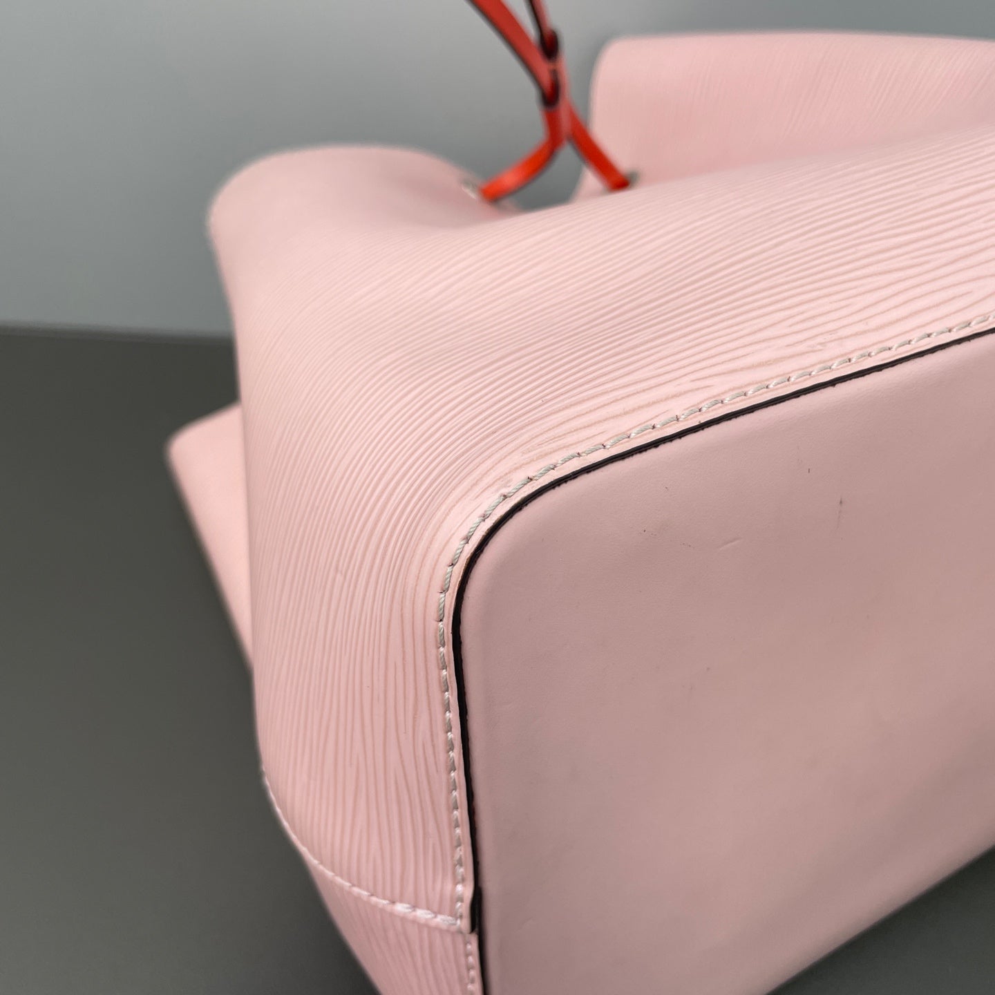 Louis Vuitton - NéoNoé - Leather - Pink - (medium)