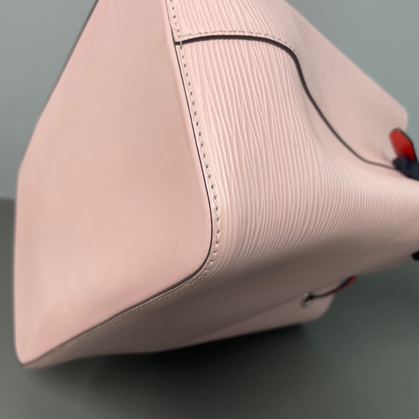 Louis Vuitton - NéoNoé - Leather - Pink - (medium)