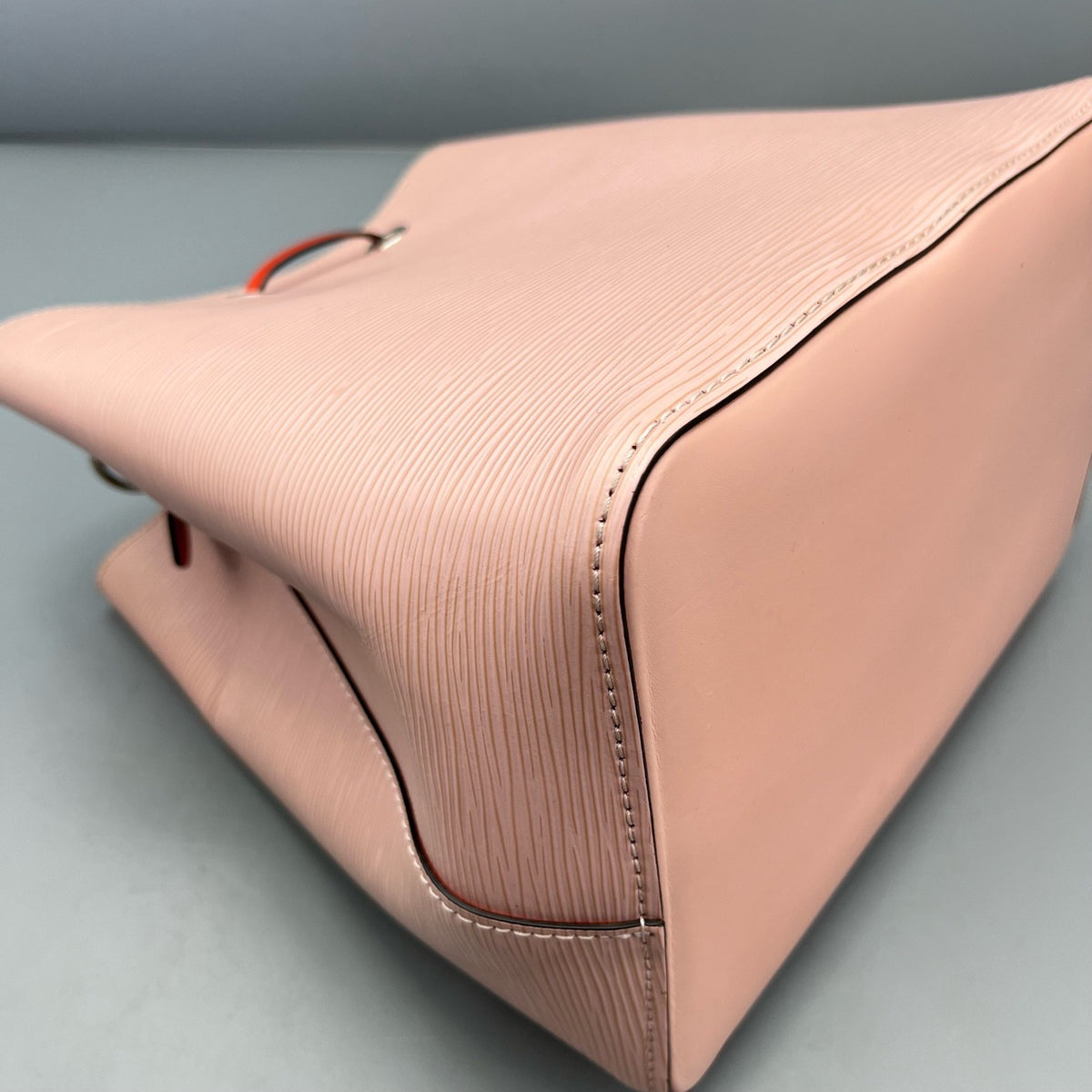 Louis Vuitton - NeoNoe - Leather - Pink - (medium)