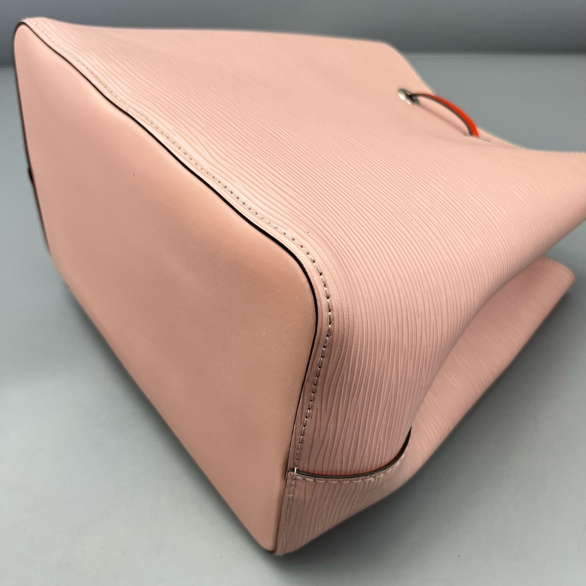 Louis Vuitton - NeoNoe - Leather - Pink - (medium)