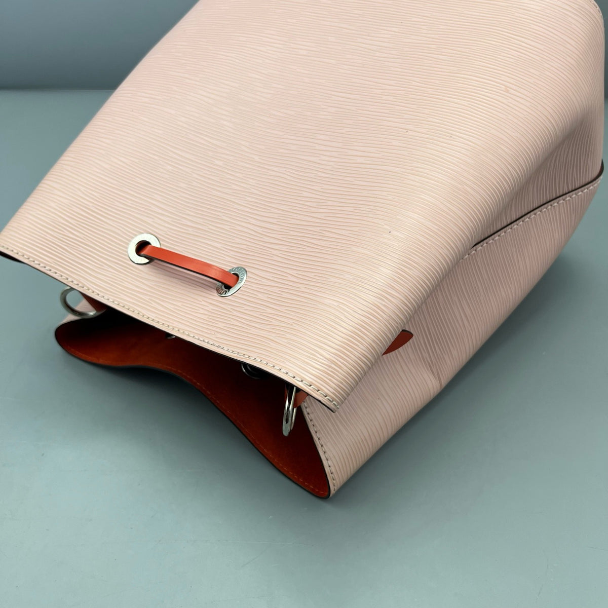 Louis Vuitton - NeoNoe - Leather - Pink - (medium)
