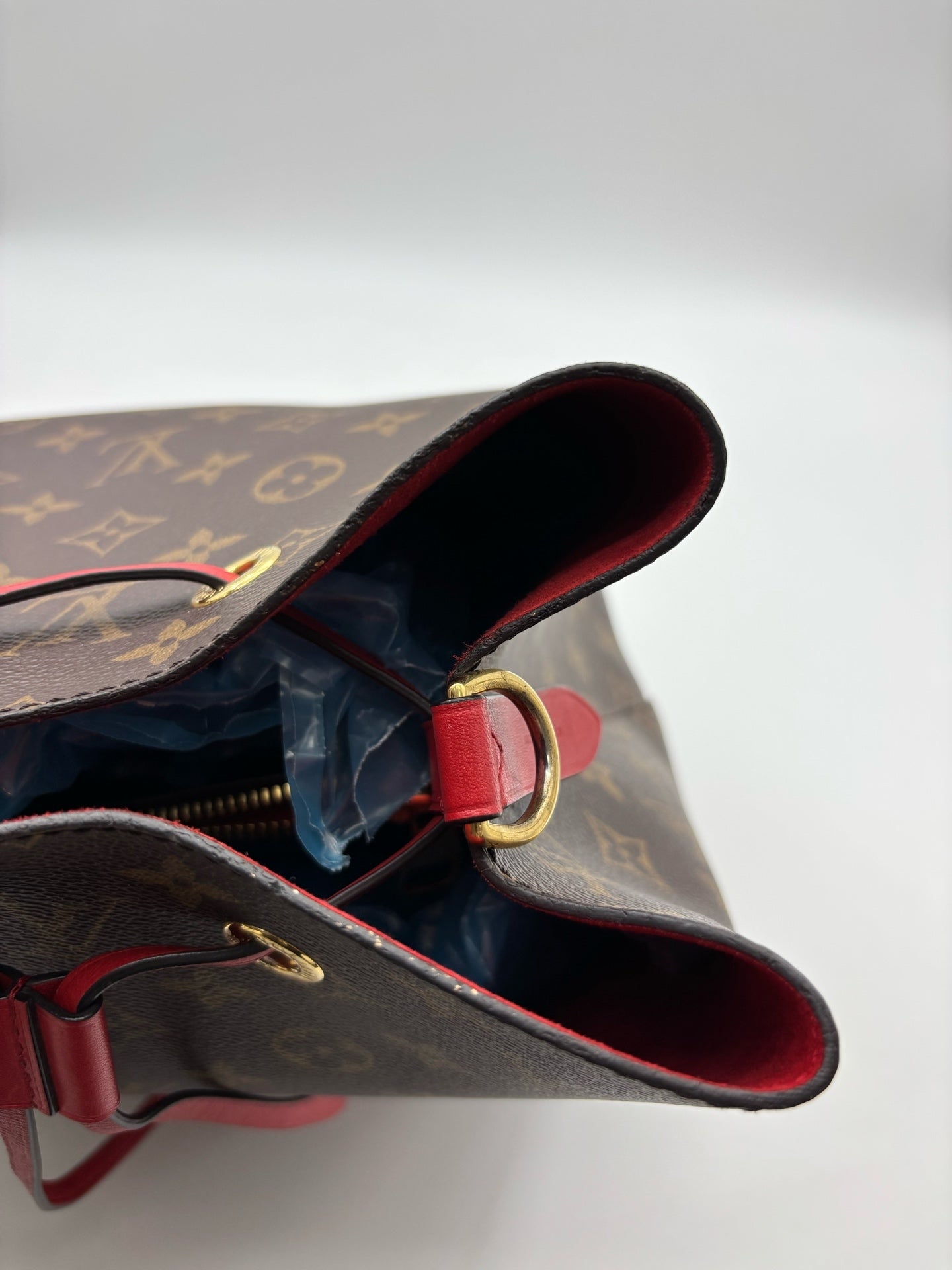 Louis Vuitton - NéoNoé - Leather - Red - (medium)