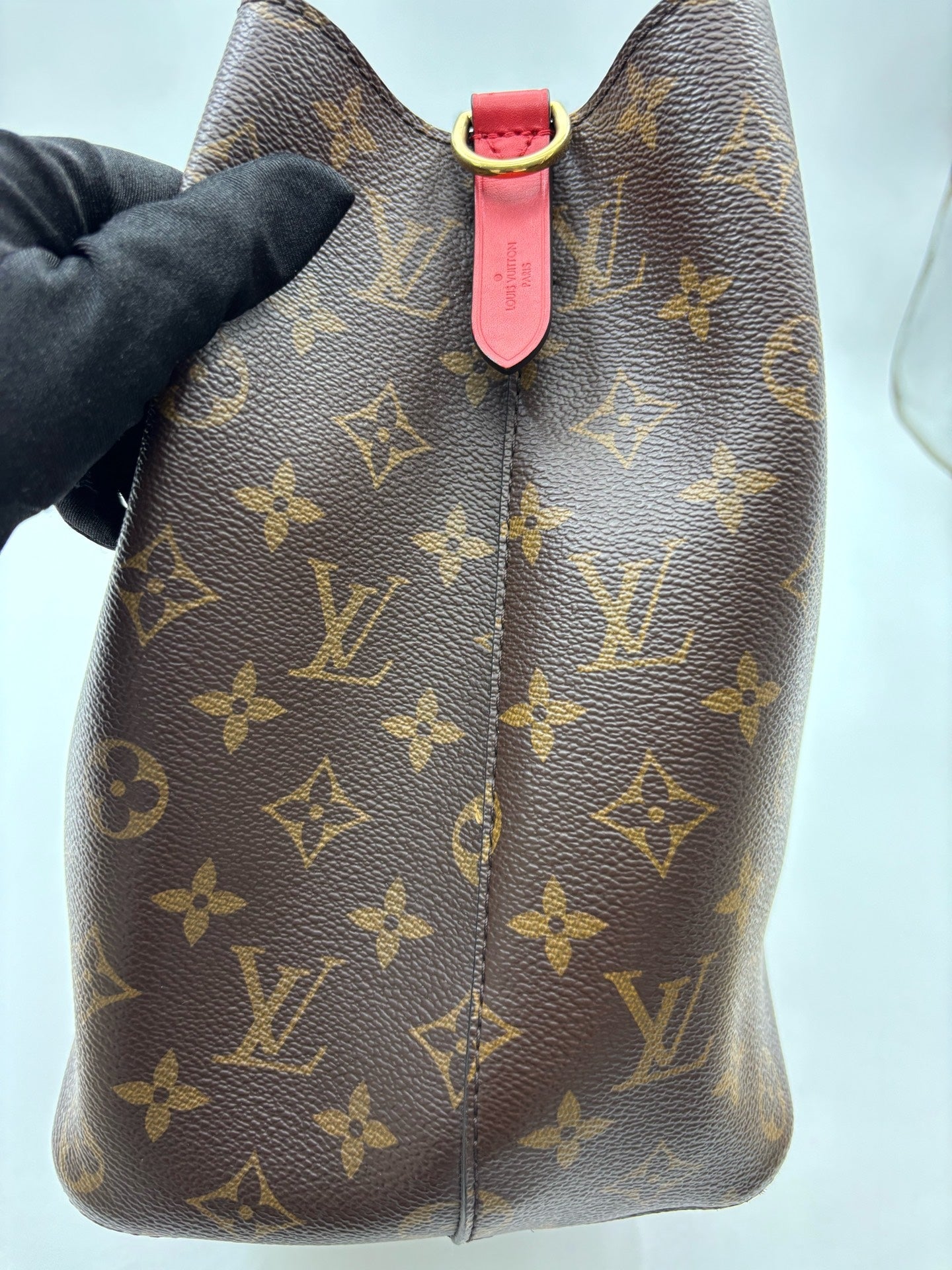 Louis Vuitton - NéoNoé - Leather - Red - (medium)