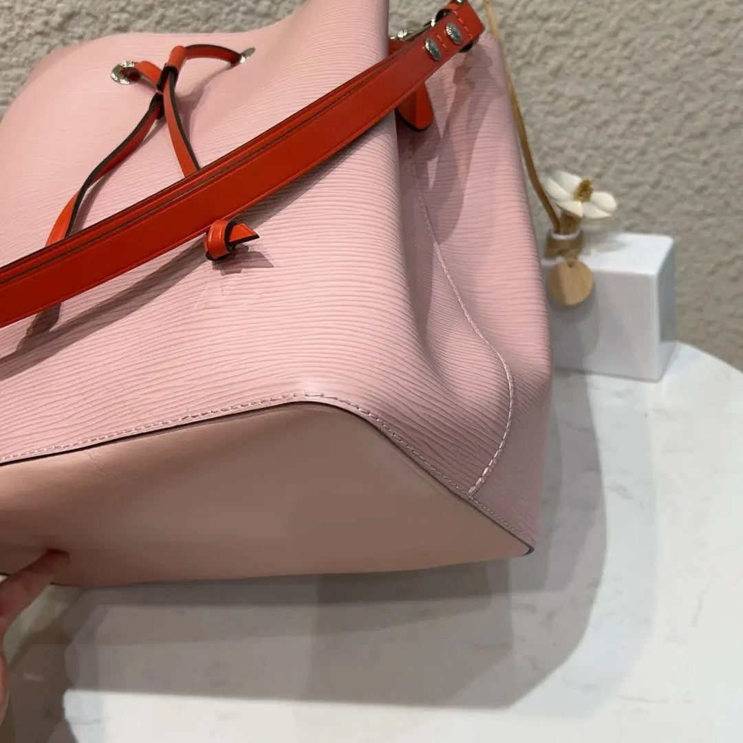 Louis Vuitton - NeoNoe Medium - Leather - Multicolour - (Medium)