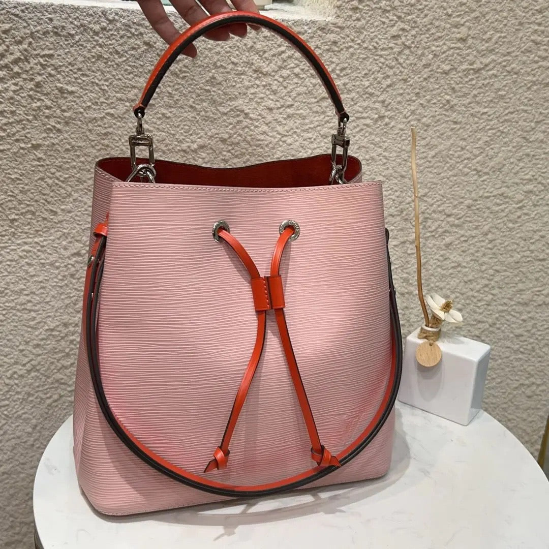 Louis Vuitton - NeoNoe Medium - Leather - Multicolour - (Medium)