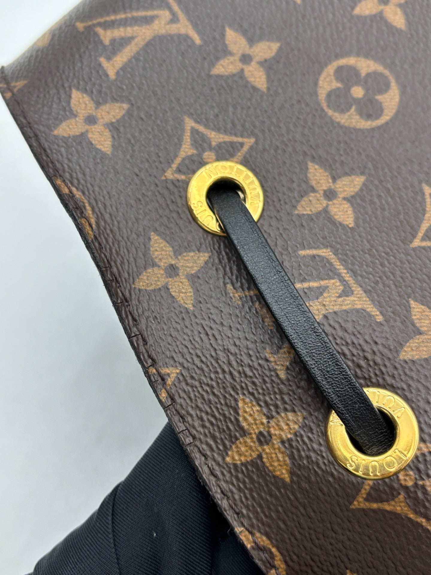 Louis Vuitton - NéoNoé MM - Leather - Multicolour - (medium)