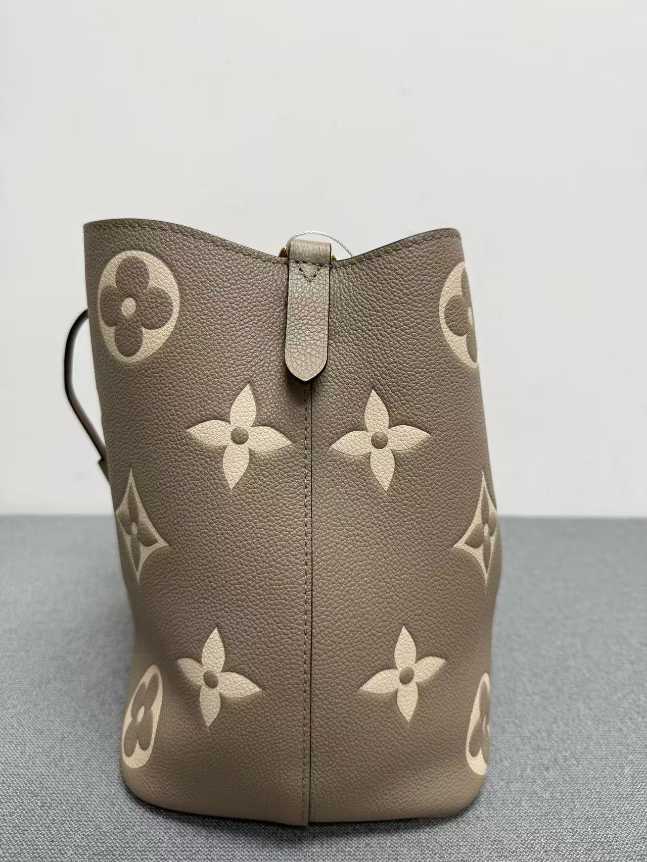 Louis Vuitton - NéoNoé MM - Monogram Empreinte Leather - Taupe / Elephant Grey with Cream Monogram - (Medium)