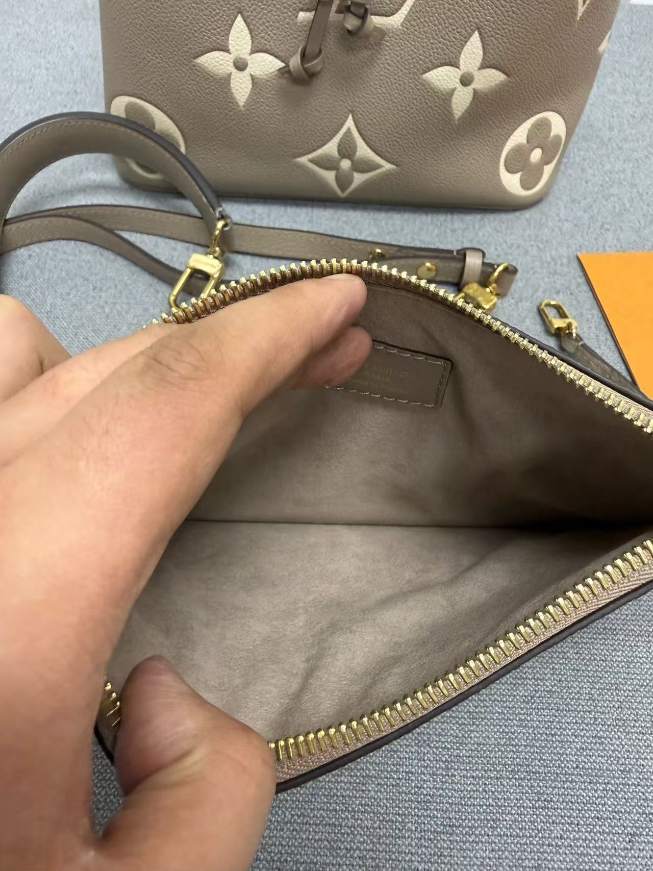Louis Vuitton - NéoNoé MM - Monogram Empreinte Leather - Taupe / Elephant Grey with Cream Monogram - (Medium)