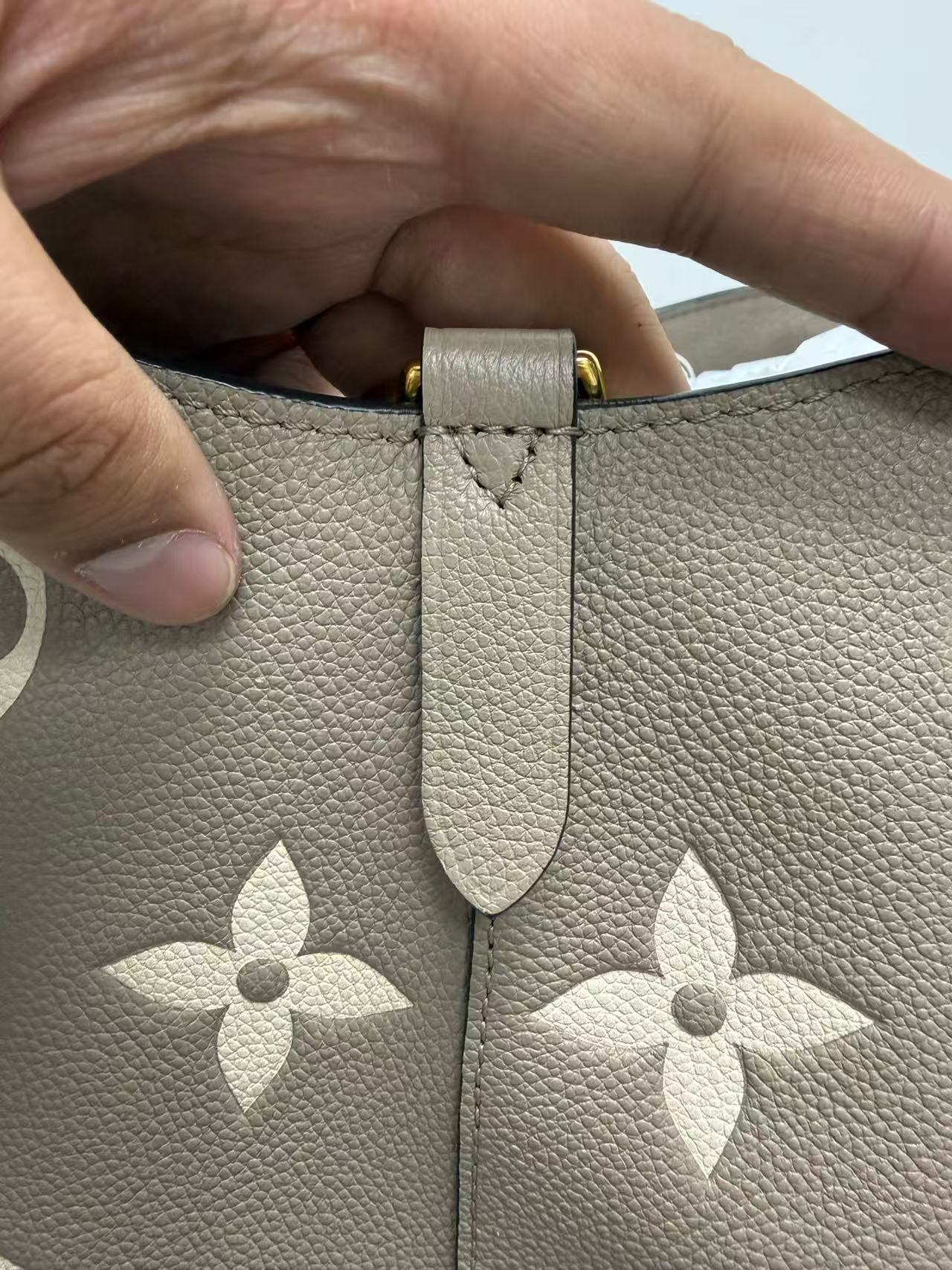 Louis Vuitton - NéoNoé MM - Monogram Empreinte Leather - Taupe / Elephant Grey with Cream Monogram - (Medium)