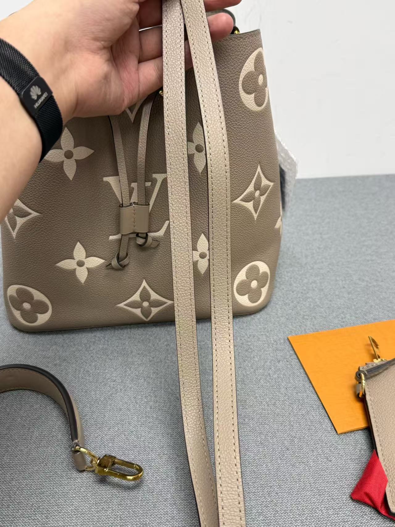 Louis Vuitton - NéoNoé MM - Monogram Empreinte Leather - Taupe / Elephant Grey with Cream Monogram - (Medium)