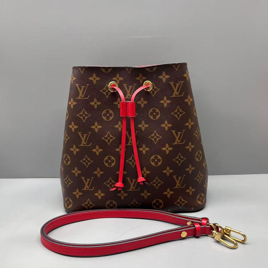Louis Vuitton - Neonoe - Monogram coated canvas with leather trim - Brown with Red accents - (medium)
