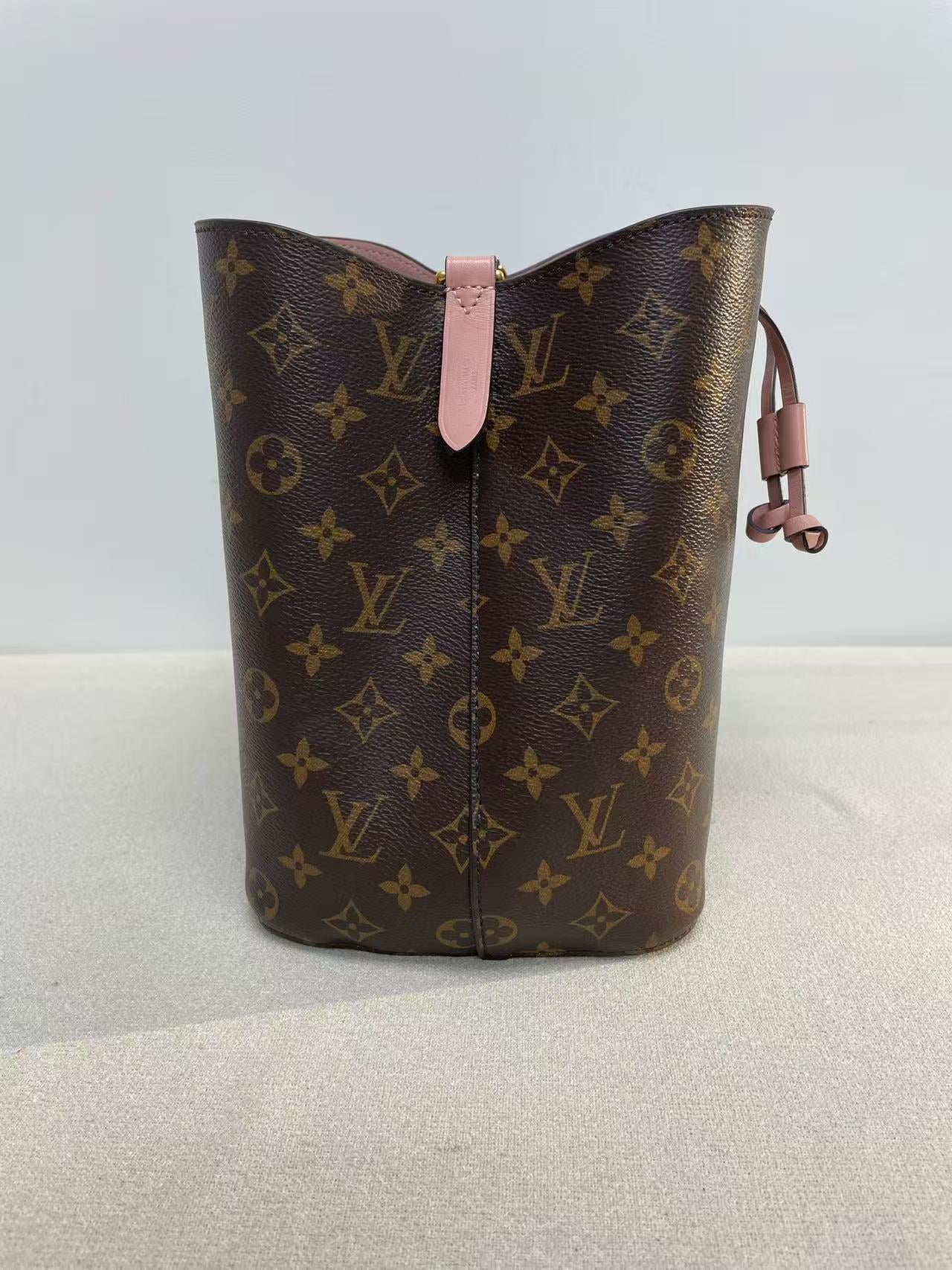 Louis Vuitton - NéoNoé - Monogram coated canvas with pink cowhide leather trim - Brown with Pink - (Medium)