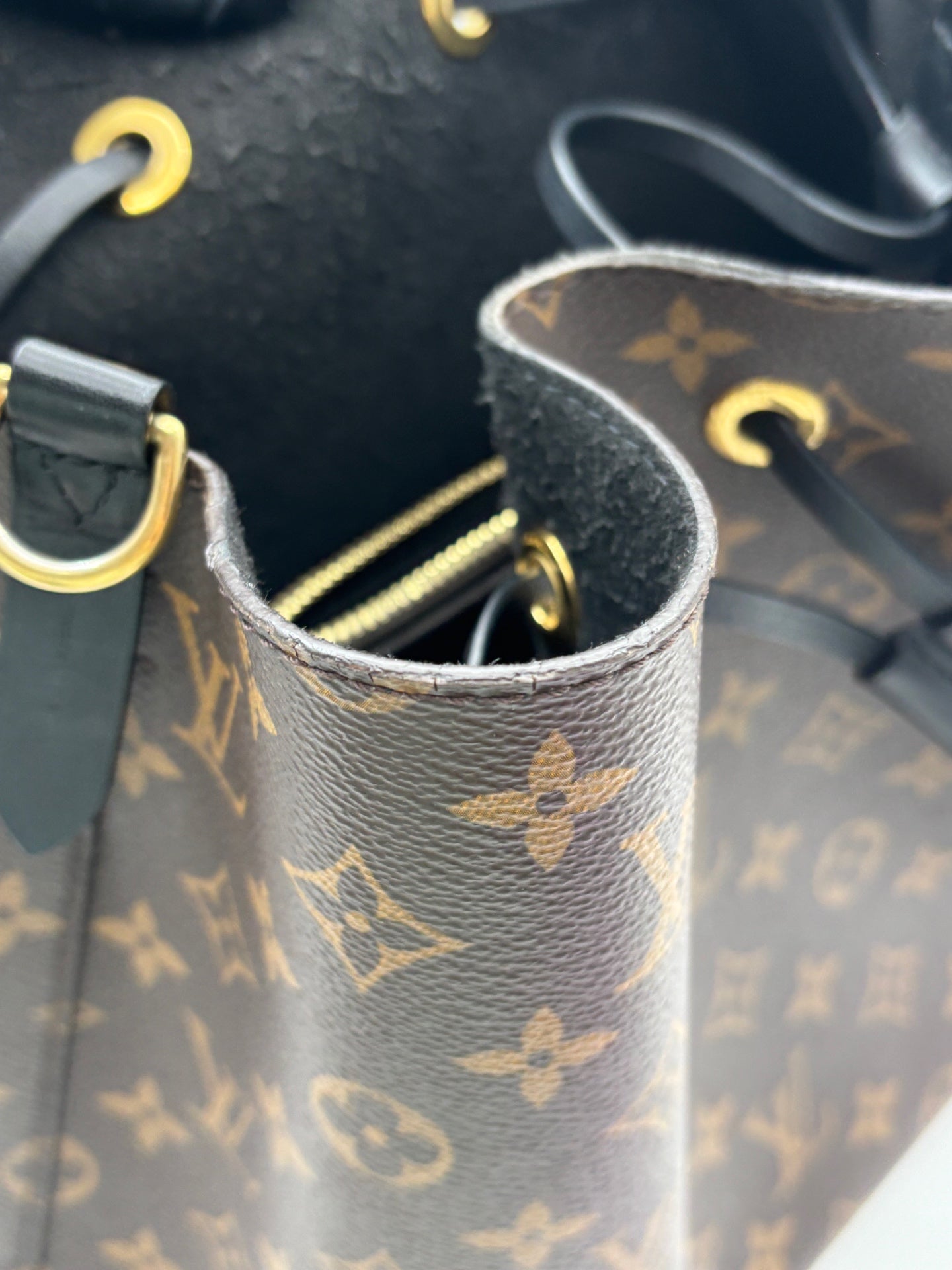 Louis Vuitton - NéoNoé - Synthetic - Black - (Medium)