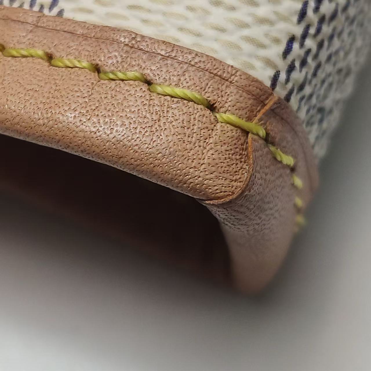 Louis Vuitton - Neverfull GM - Damier Azur coated canvas and Vachetta leather - Beige and White - (Large)