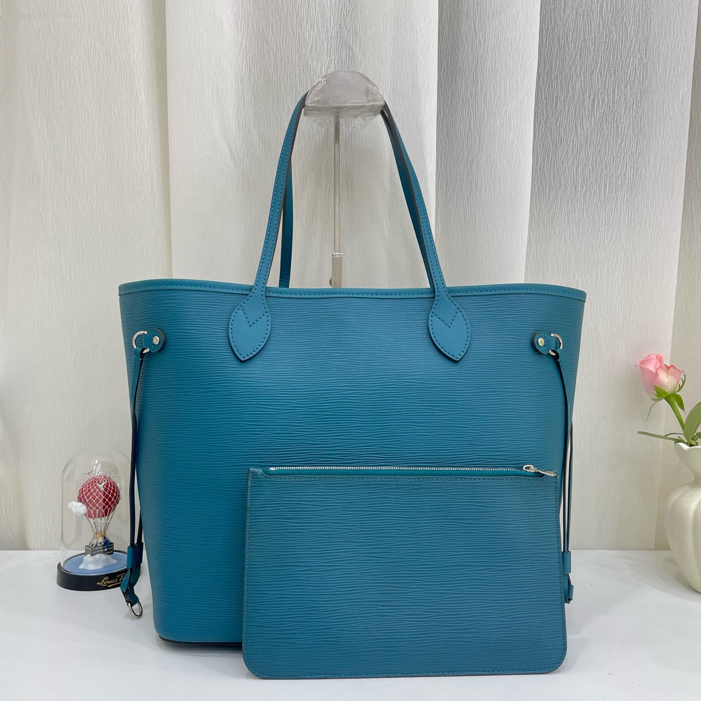 Louis Vuitton - Neverfull - Leather - Blue - (medium)