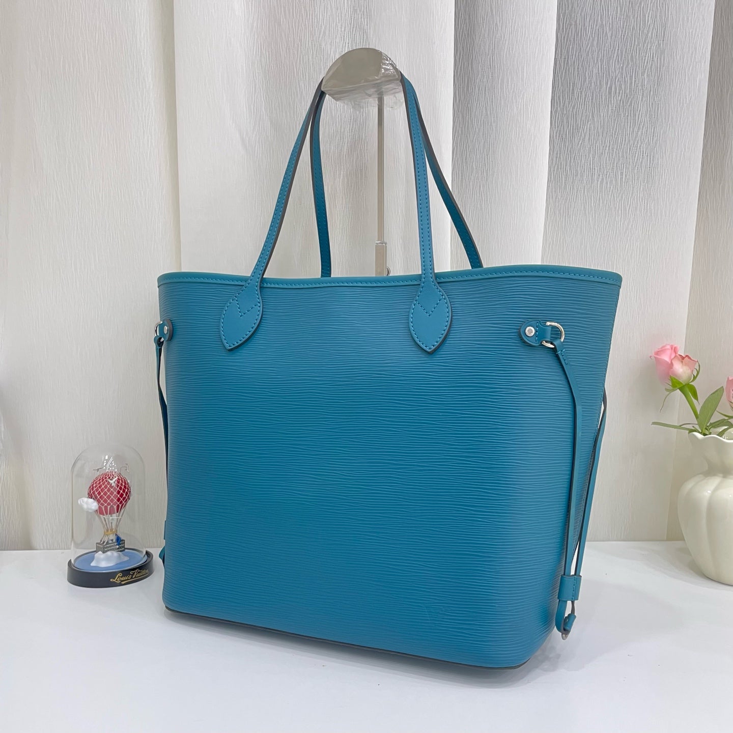 Louis Vuitton - Neverfull - Leather - Blue - (medium)