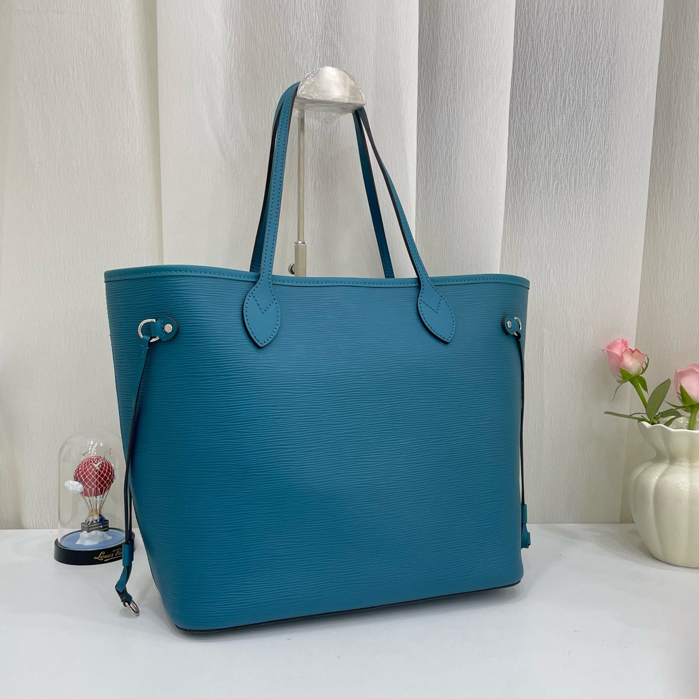Louis Vuitton - Neverfull - Leather - Blue - (medium)