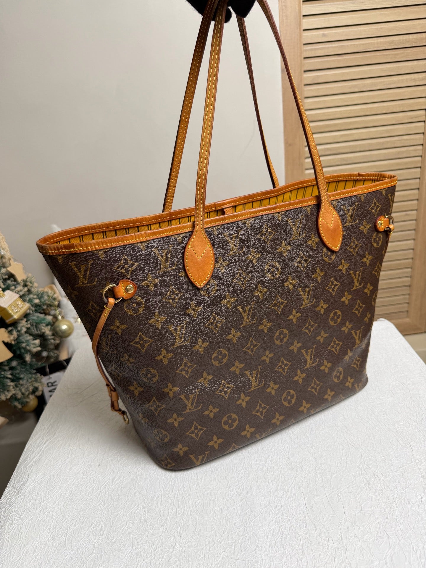 Louis Vuitton - Neverfull - Leather - Brown - (Medium)
