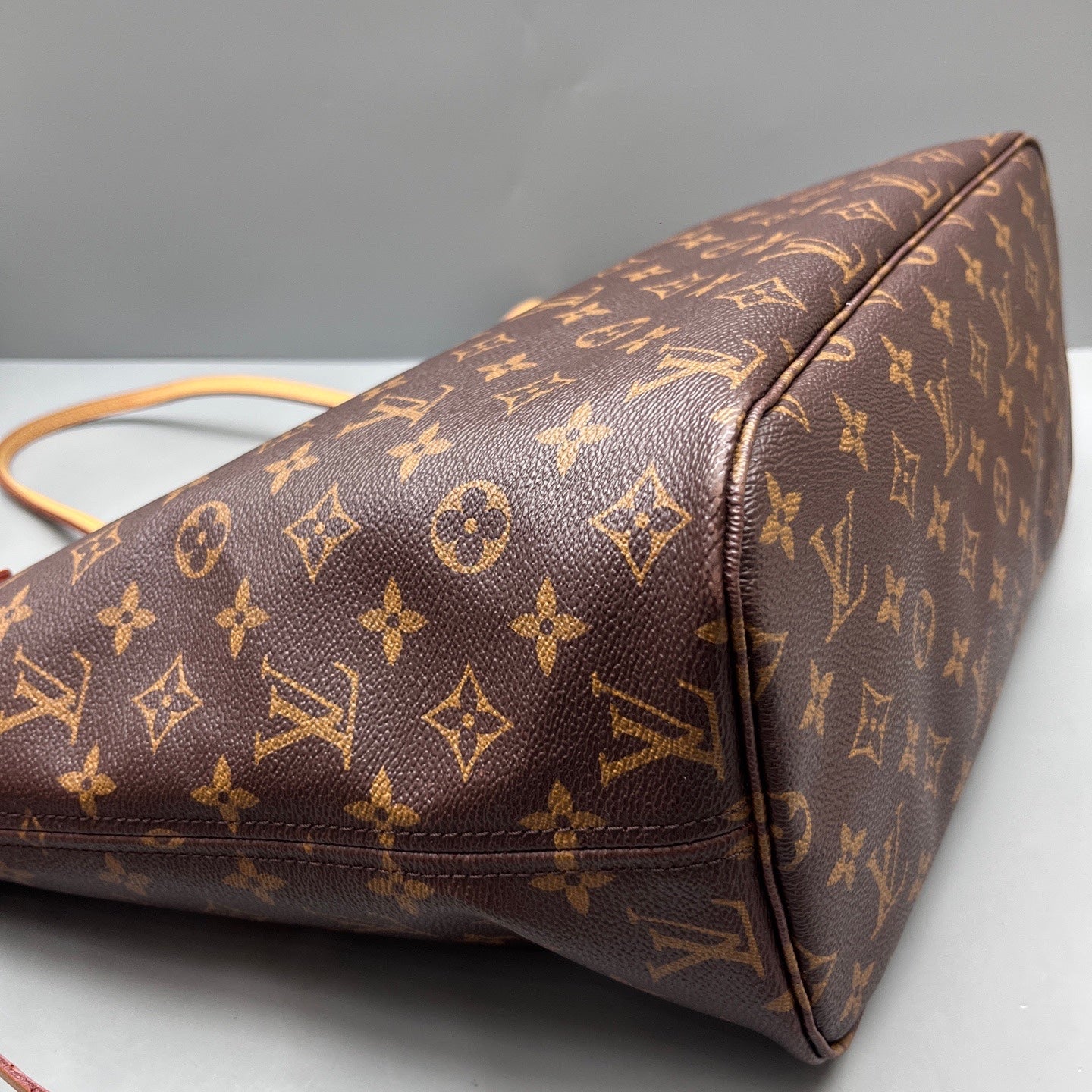 Louis Vuitton - Neverfull - Leather - Brown - (medium)
