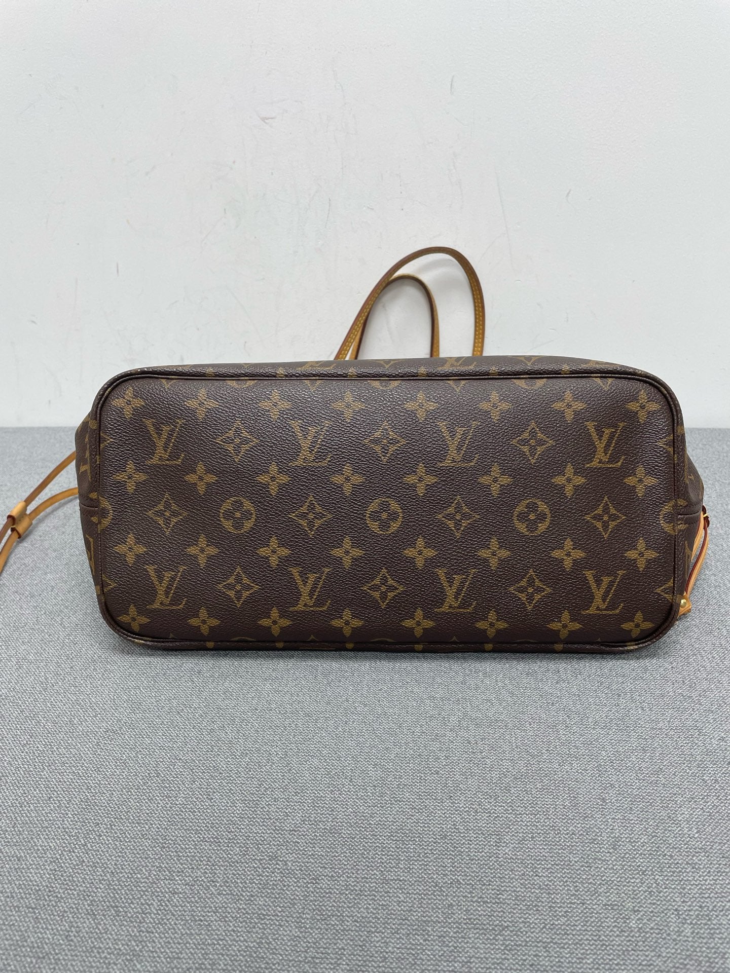 Louis Vuitton - Neverfull - Leather - Brown - (medium)