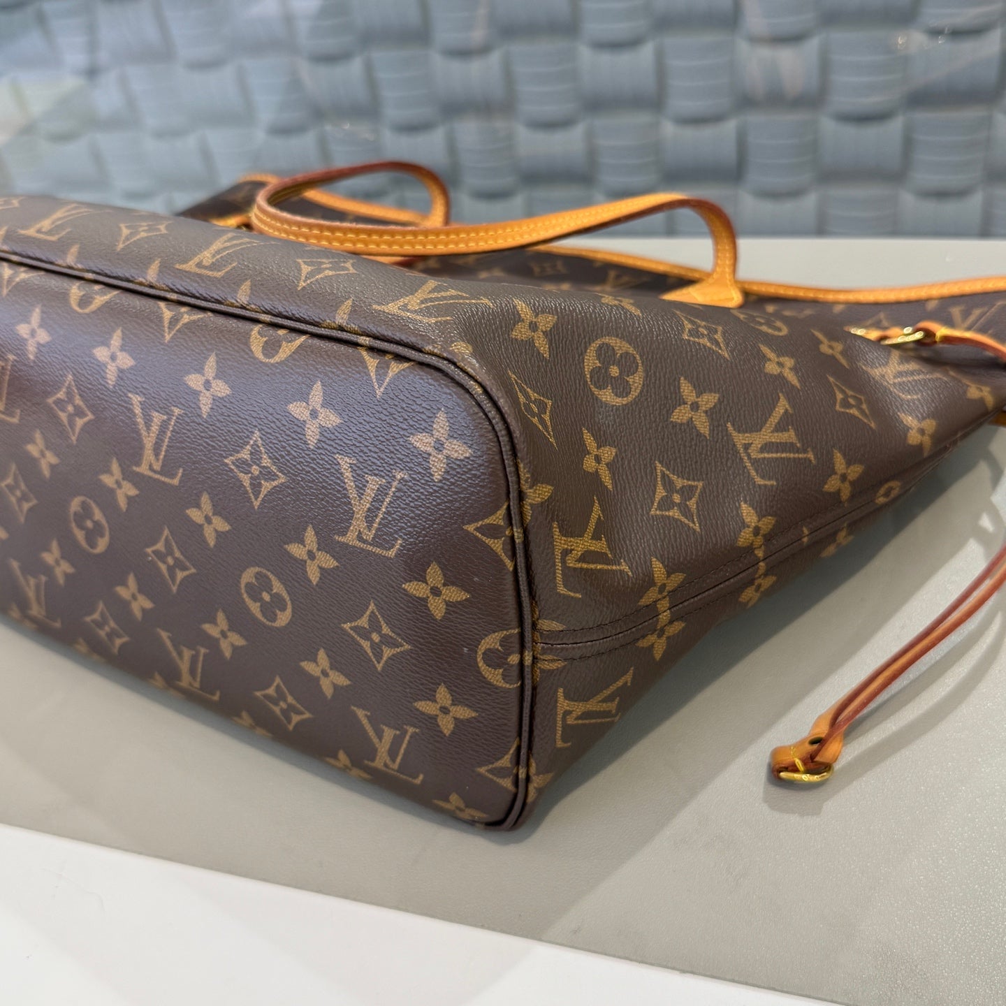 Louis Vuitton - Neverfull - Leather - Brown - (medium)