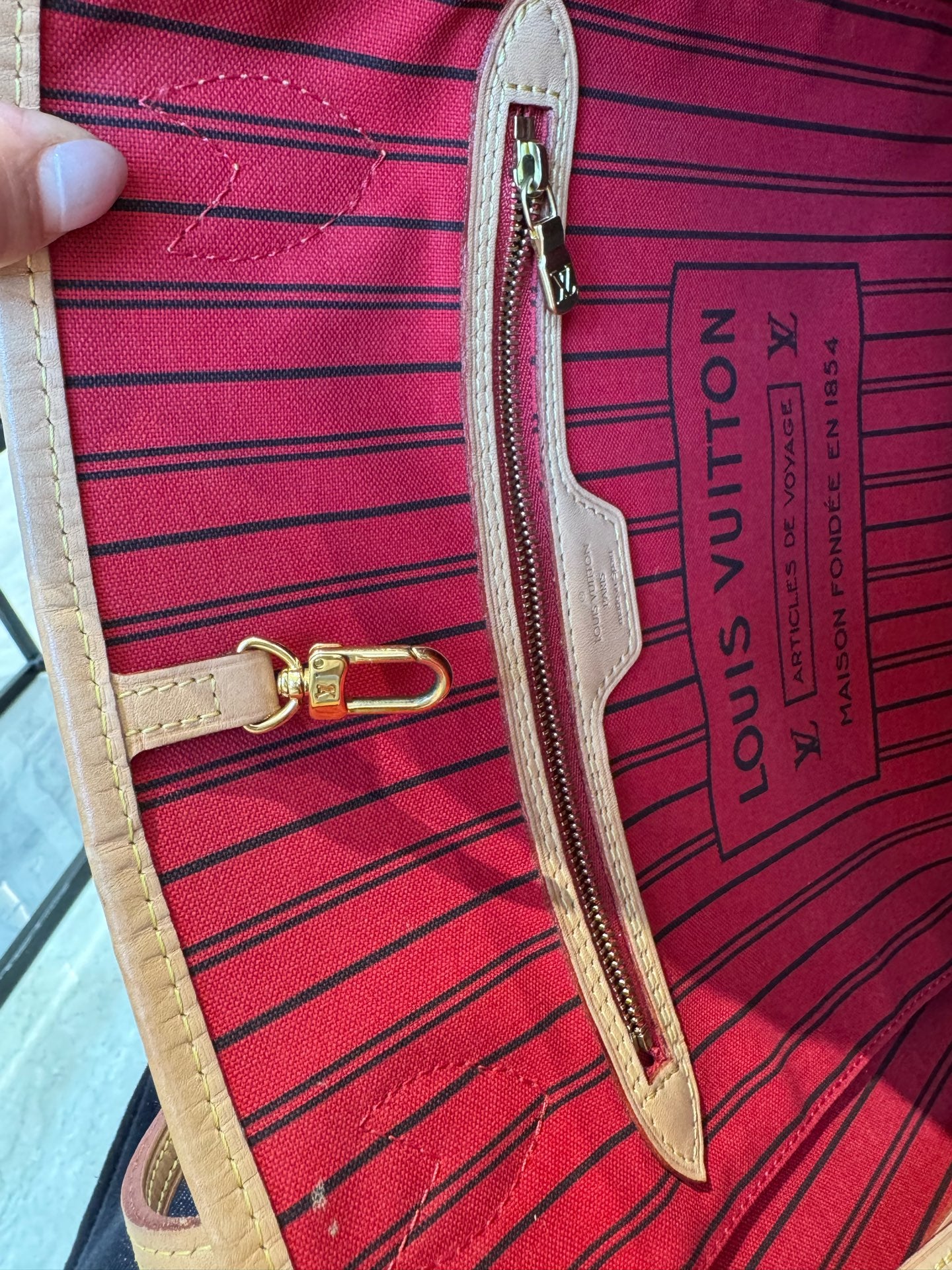 Louis Vuitton - Neverfull - Leather - Brown - (Medium)