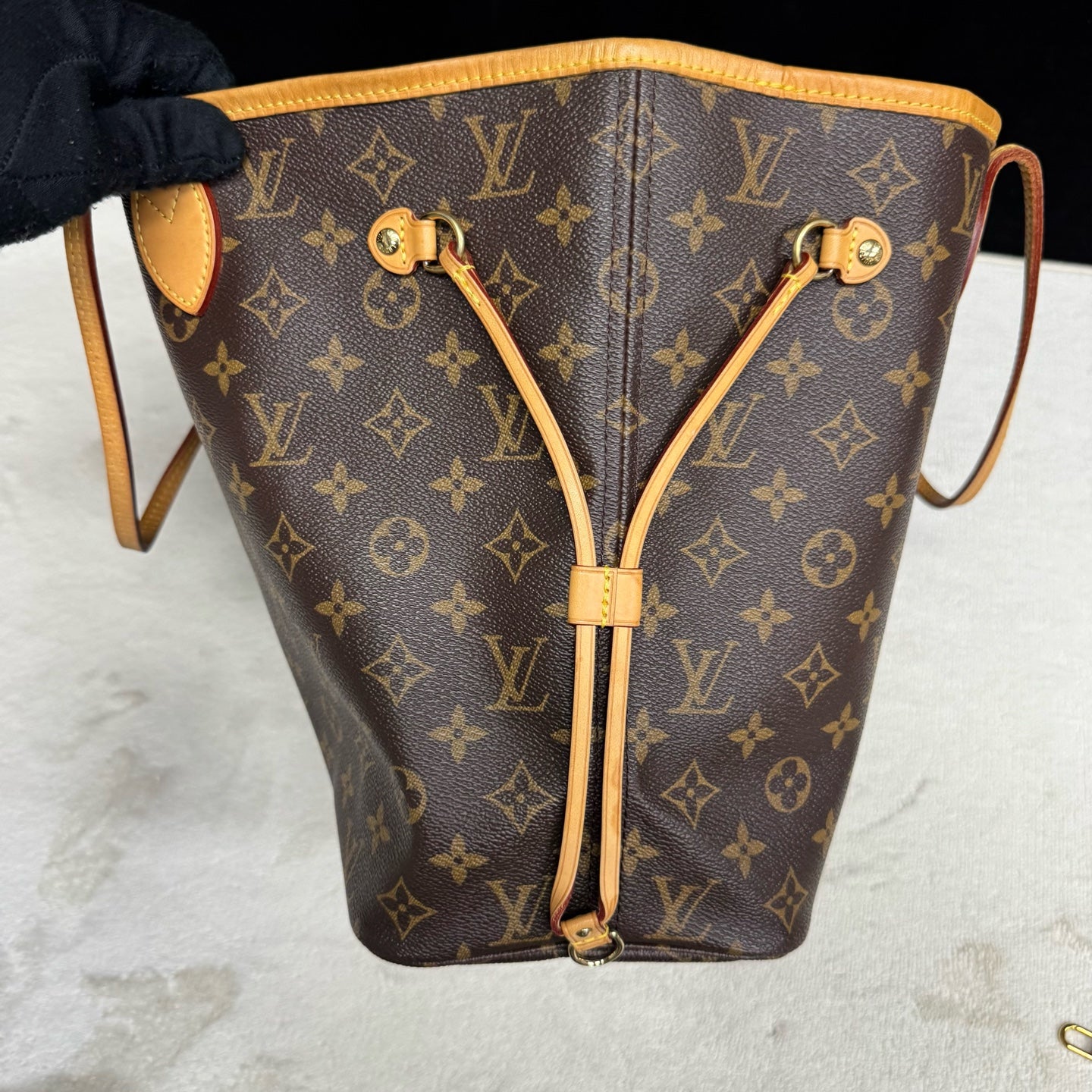 Louis Vuitton - Neverfull - Leather - Brown - (Medium)
