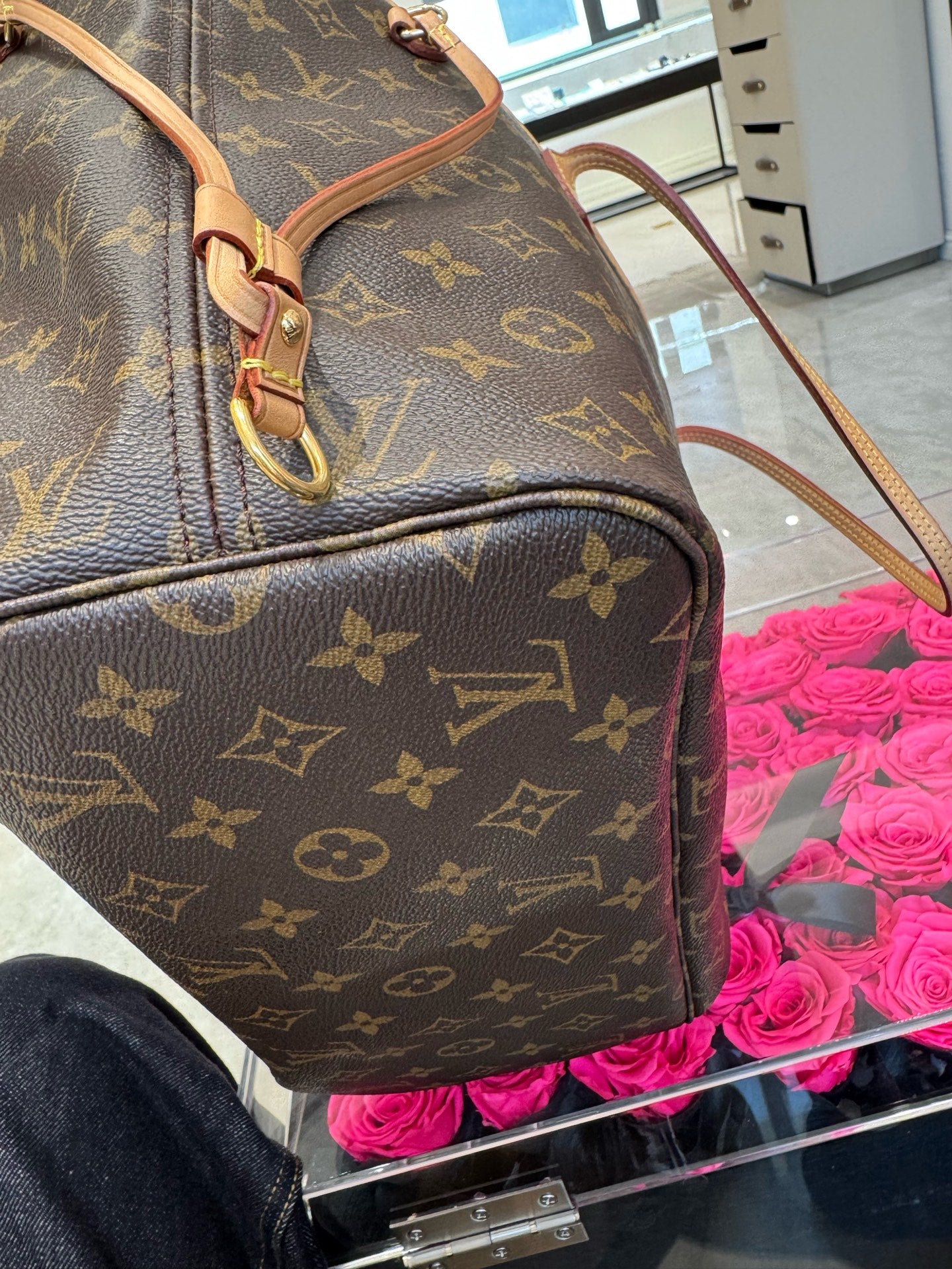 Louis Vuitton - Neverfull - Leather - Brown - (Medium)